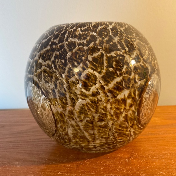 Art Glass Tortoise Shell Pattern with Windows - Candle Holder or Vase - Picture 9 of 15